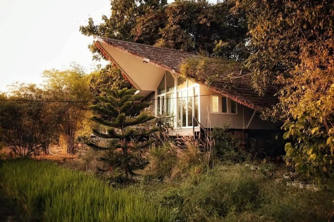 Royal Mountain View Villa Ratchaburi Rum bild
