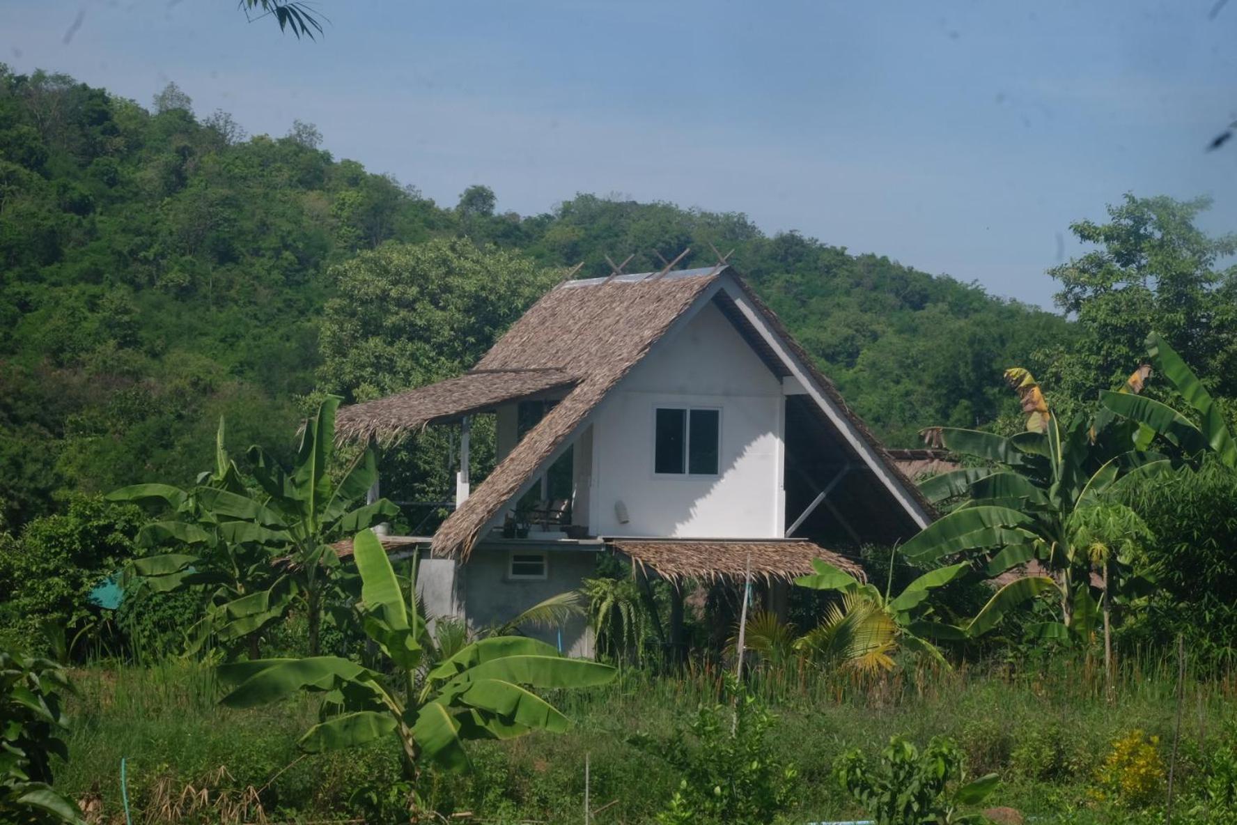 Royal Mountain View Villa Ratchaburi Rum bild